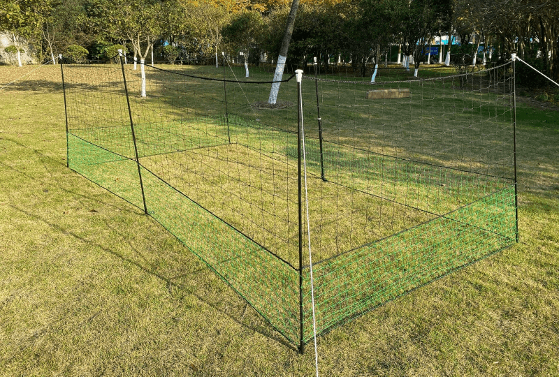 Instruction de montage filet cl&ocirc;ture poules zolux